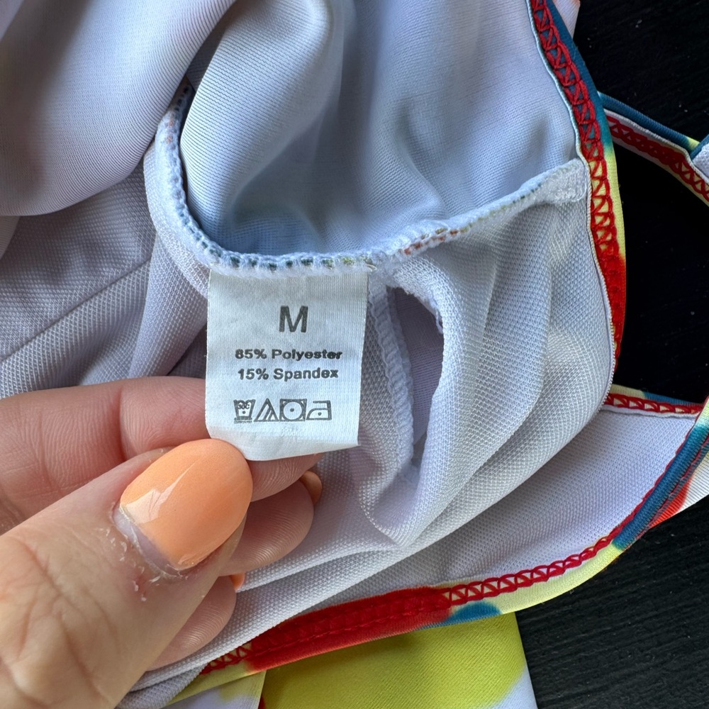 Amazon Essentials Multicolor Tie-Dye Swim Top - Picture 3 of 4